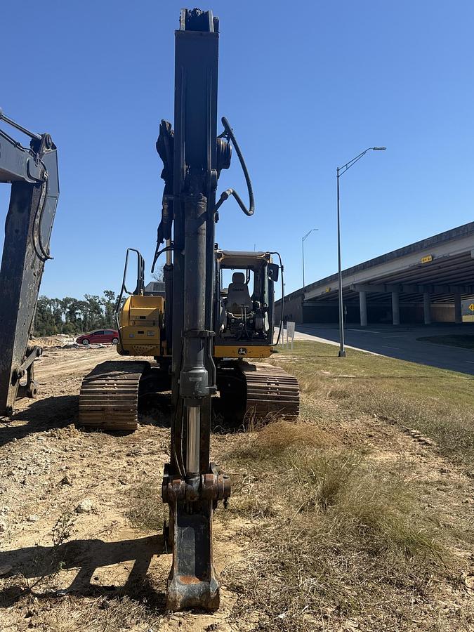Used 2017 DEERE 210G LC