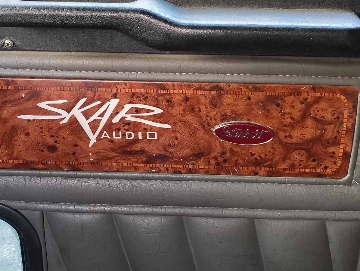 Used 2005 PETERBILT 379