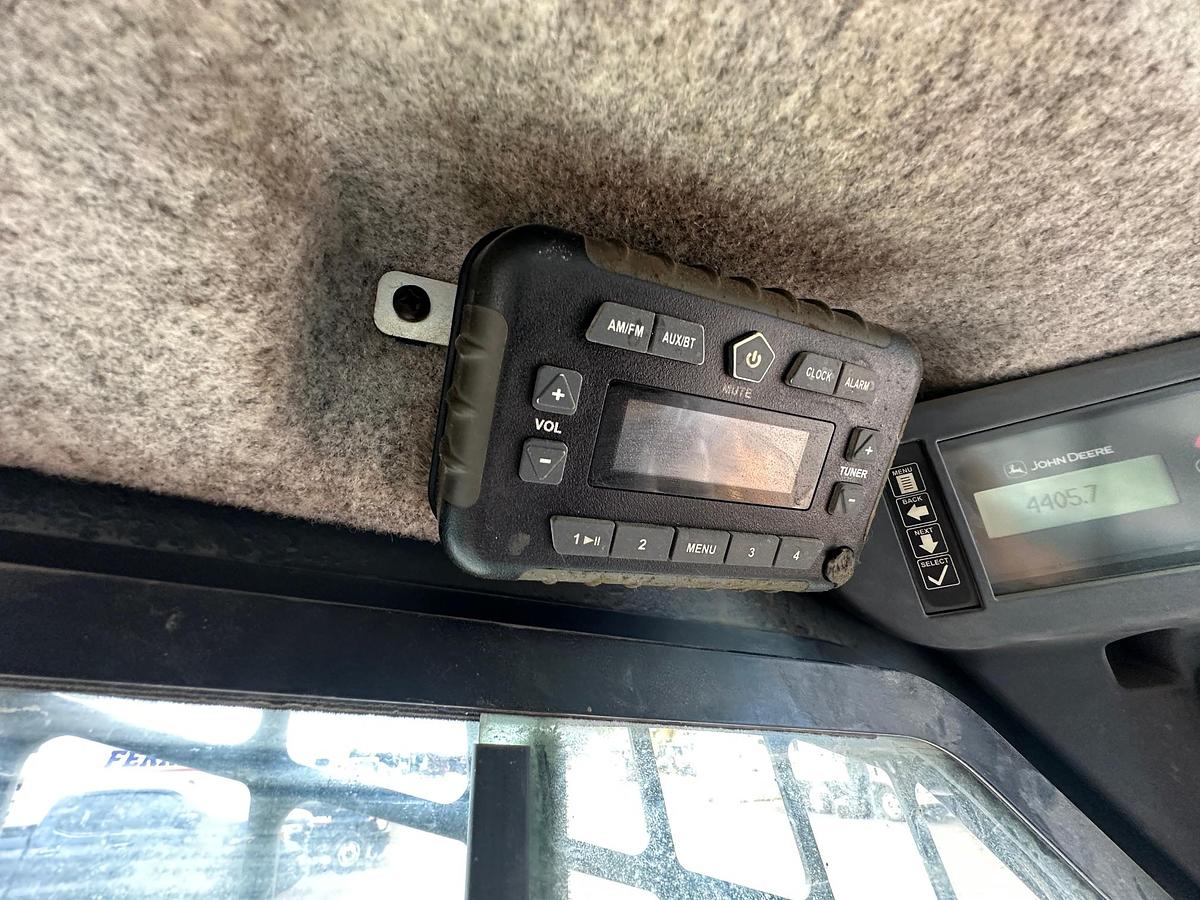 Used 2018 DEERE 332G