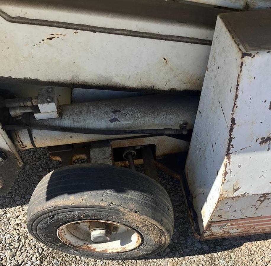 Used 1997 SIMON L2034E