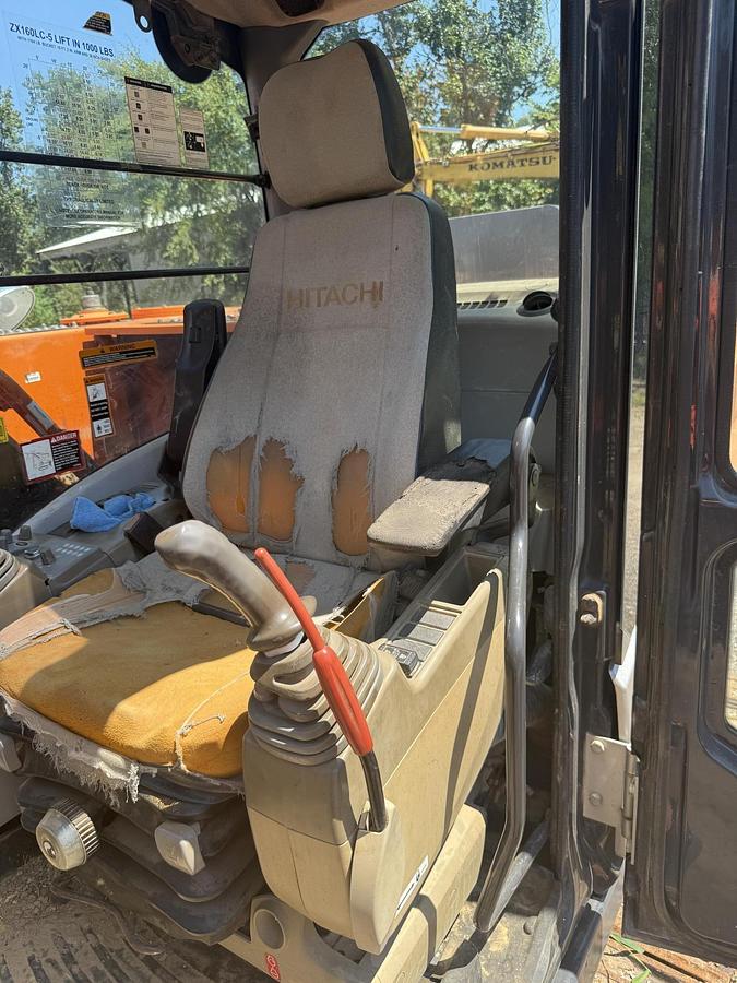 Used 2017 HITACHI ZX160LC-5N
