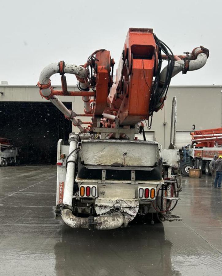 Used 2006 MACK MR688S