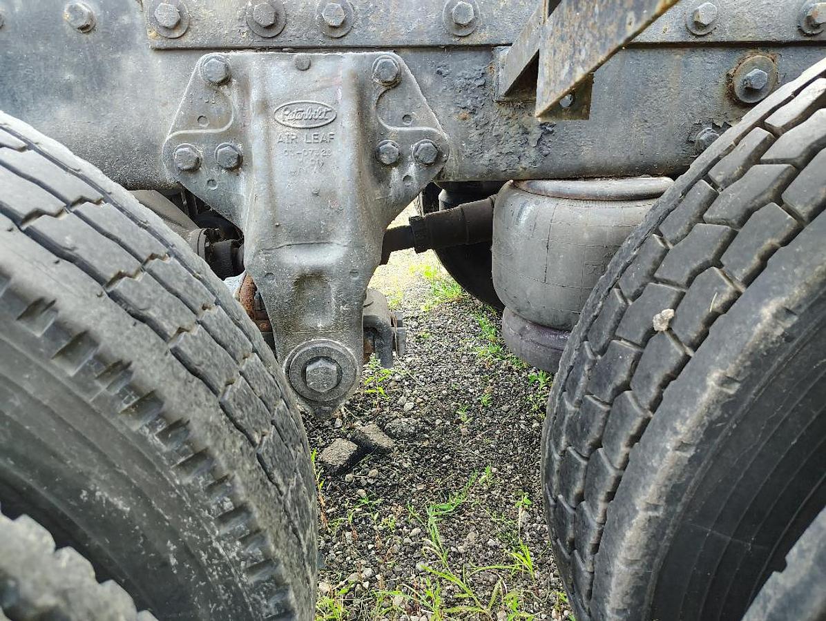 Used 2000 PETERBILT 379