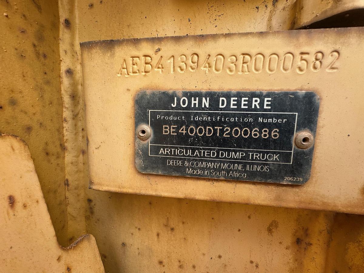 Used 2003 DEERE 400D