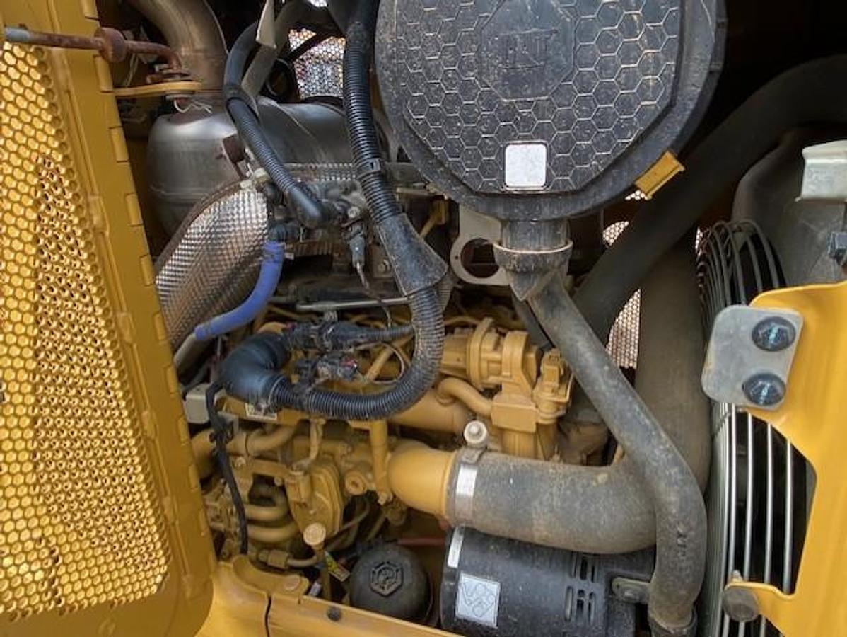 Used 2021 CATERPILLAR D3 LGP
