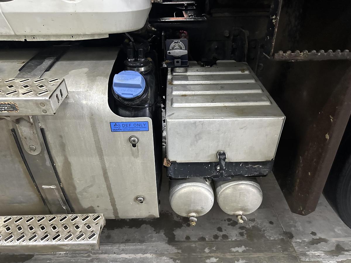 Used 2018 MACK Granite GU713