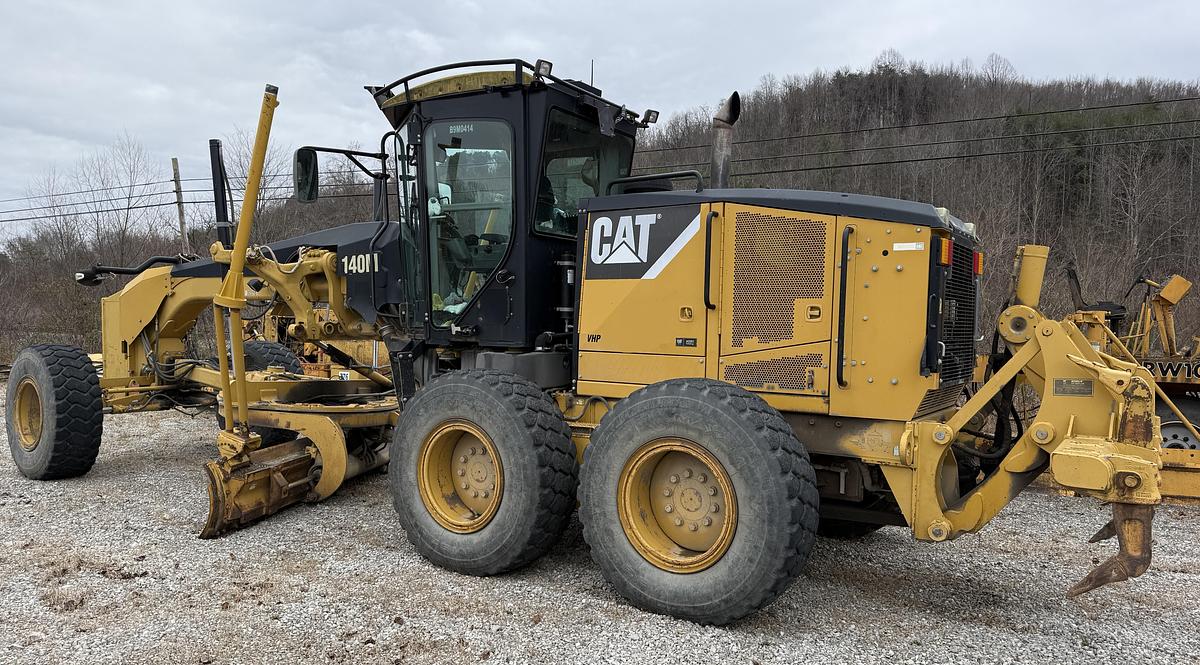 Used 2008 CATERPILLAR 140M VHP