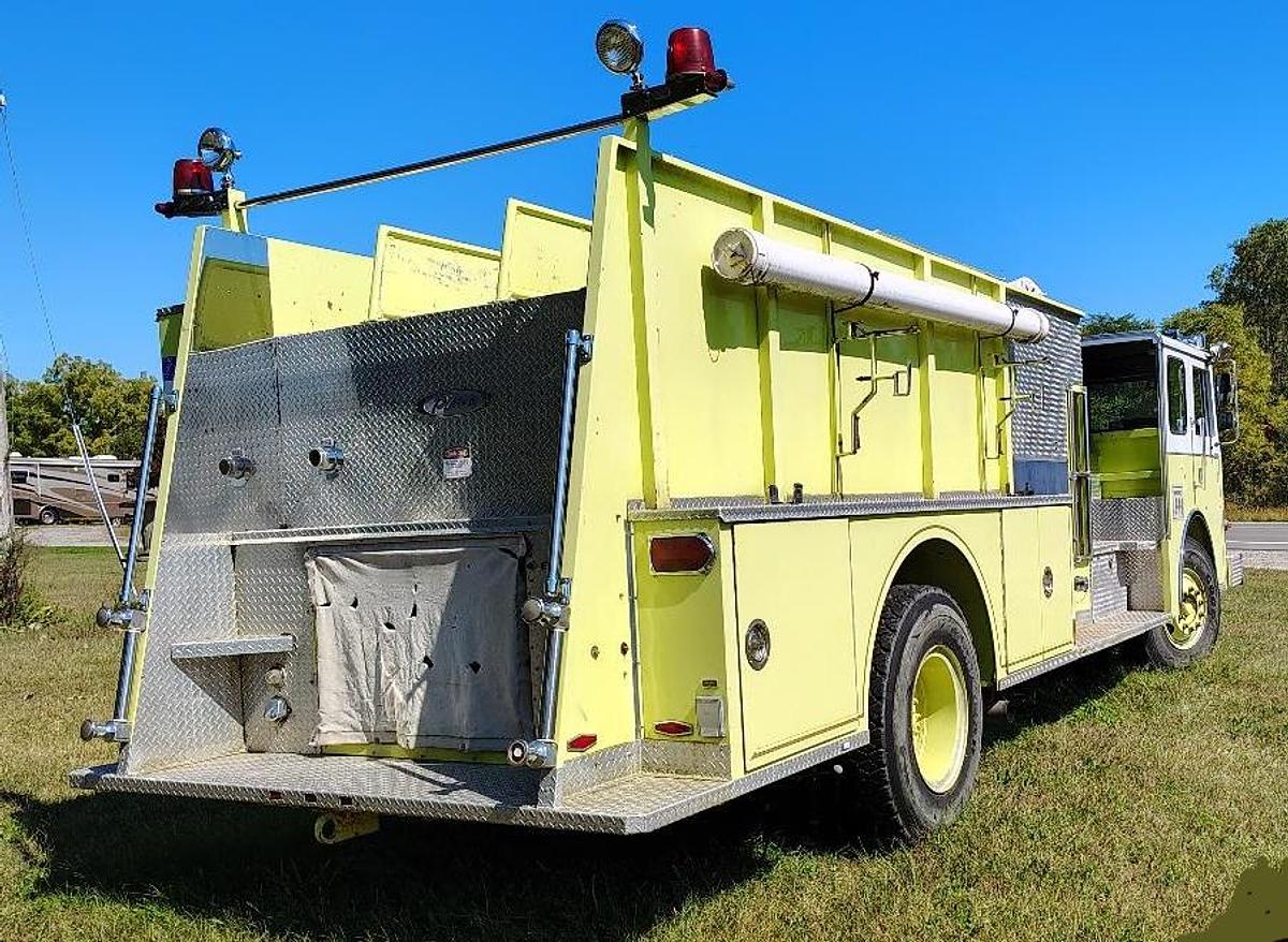 Used 1987 PIERCE Dash