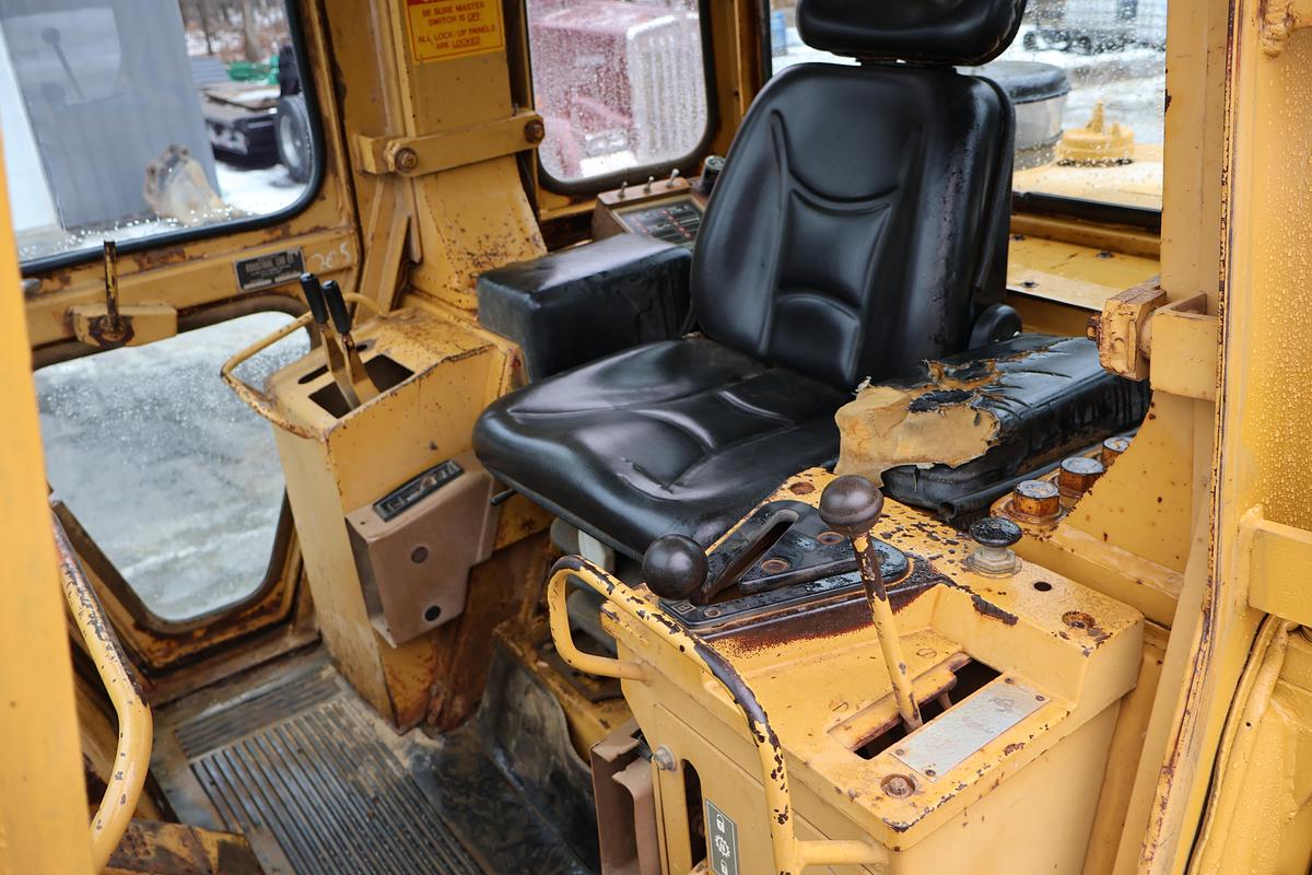 Used 1989 CATERPILLAR 963