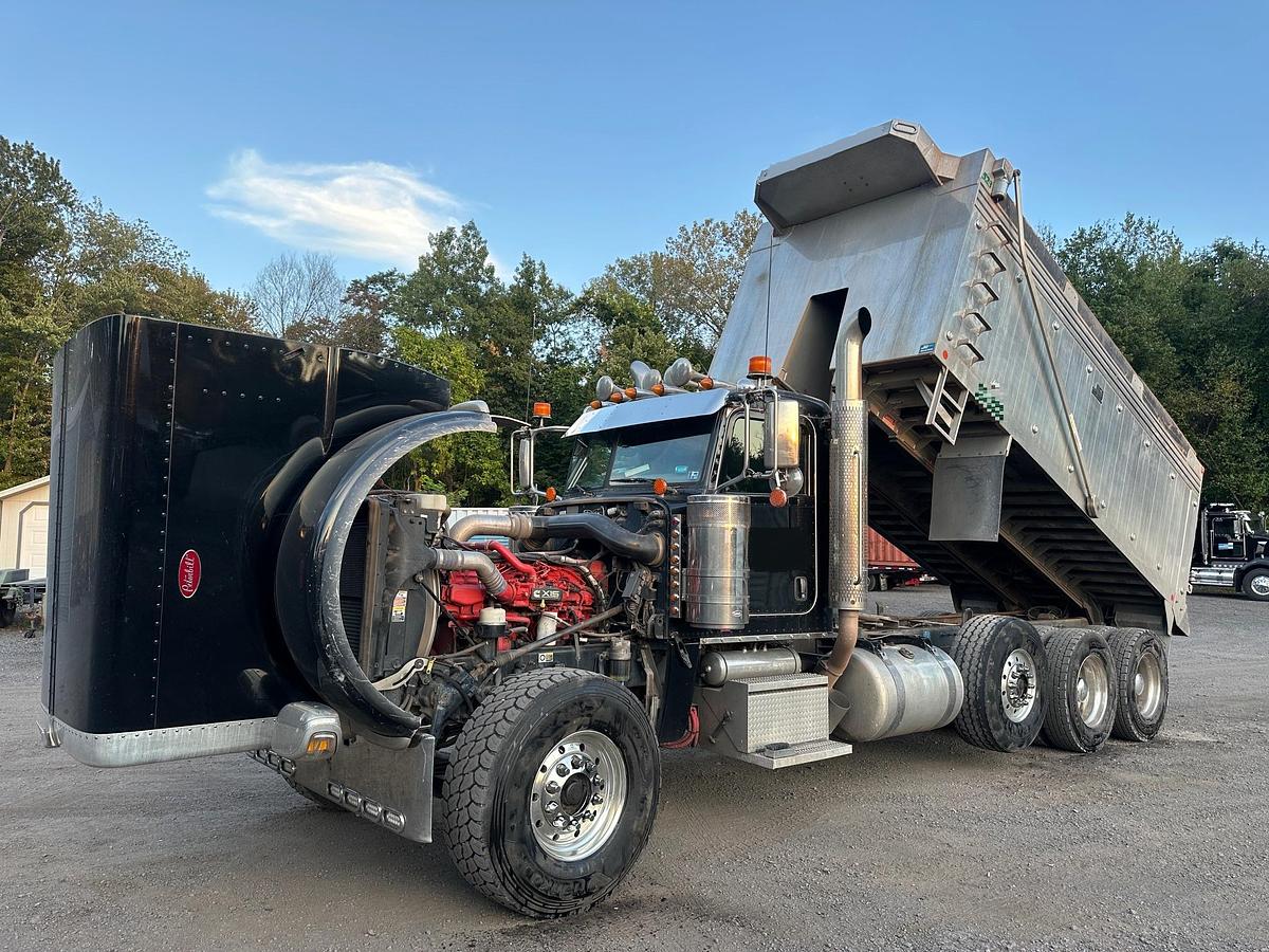 Used 2019 PETERBILT 389L