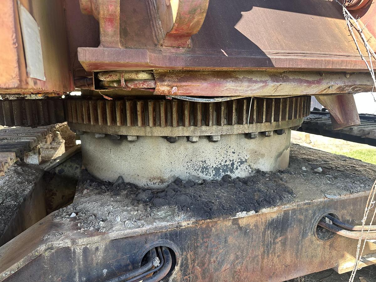 Used 1984 CASE POCLAIN 220CKNA