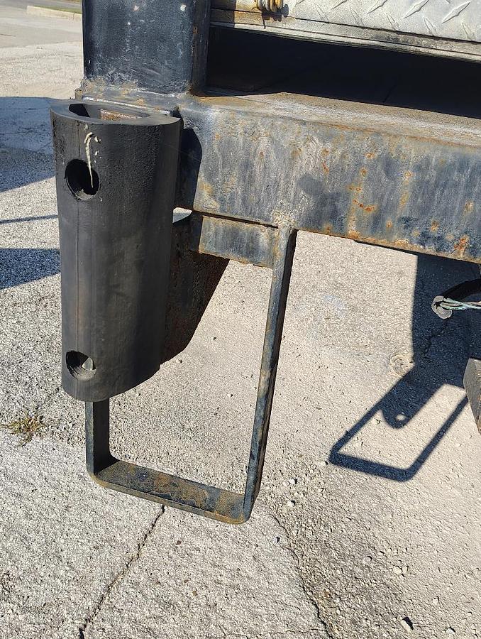 Used 1999 INTERNATIONAL 4700 Low Profile T444E