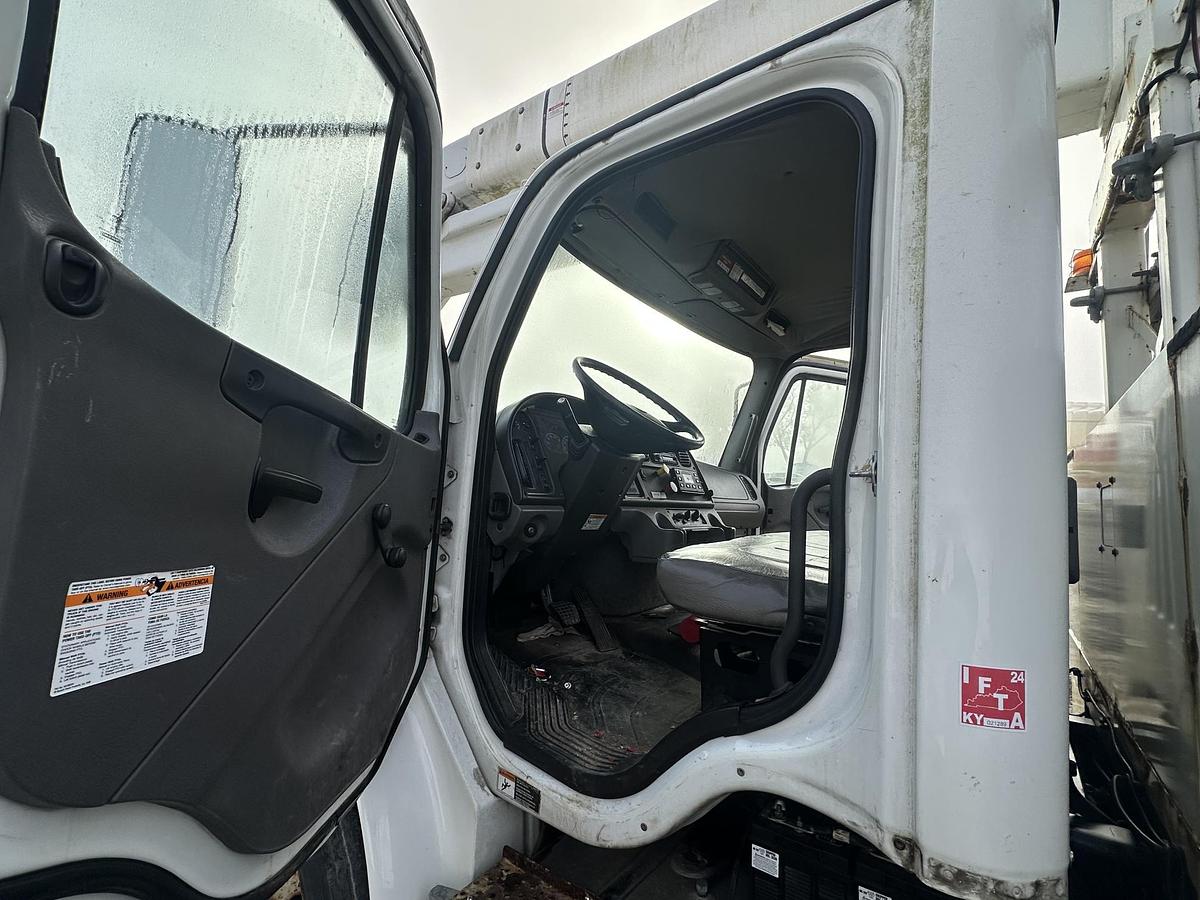 Used 2017 FREIGHTLINER M2 106