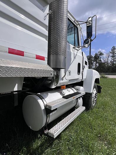 Used 1999 MACK CH613