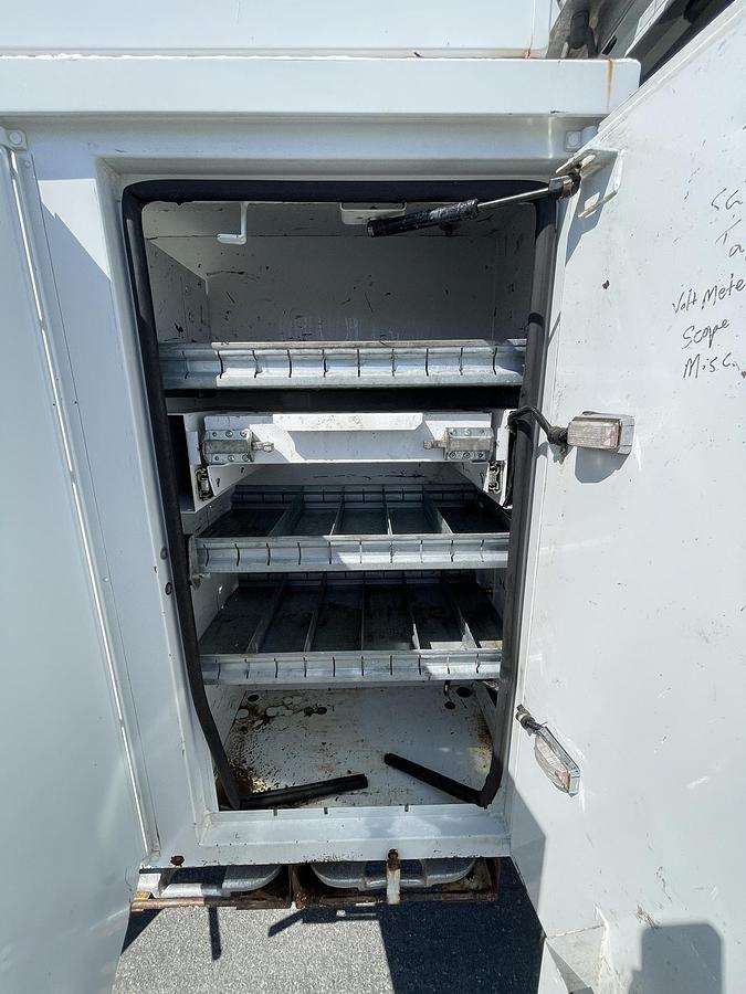 Used 2013 INTERNATIONAL 4300 Utility Bucket