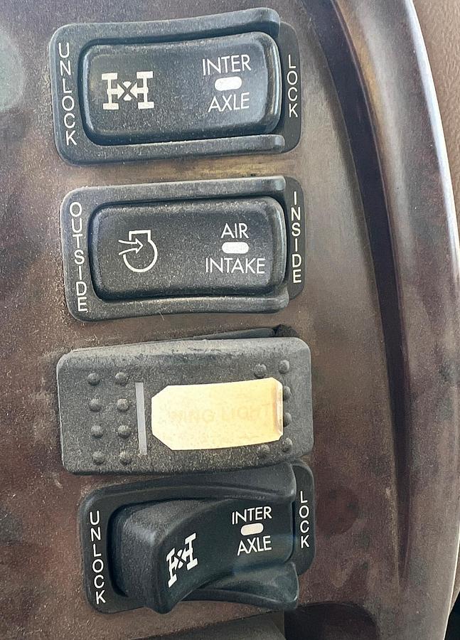 Used 2005 MACK CV713 Granite Dump Truck