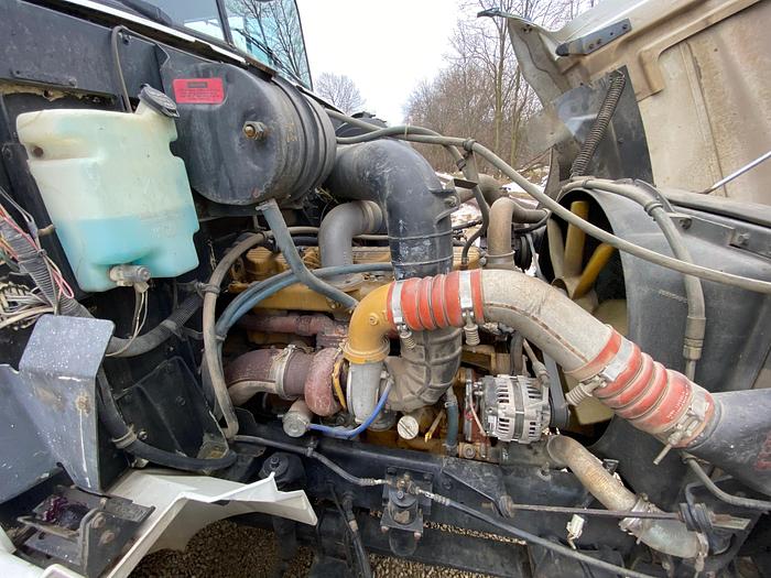 Used 2003 INTERNATIONAL 9200