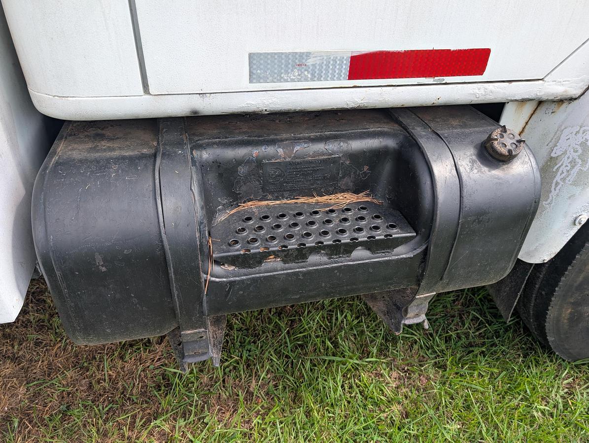 Used 1985 INTERNATIONAL S1900