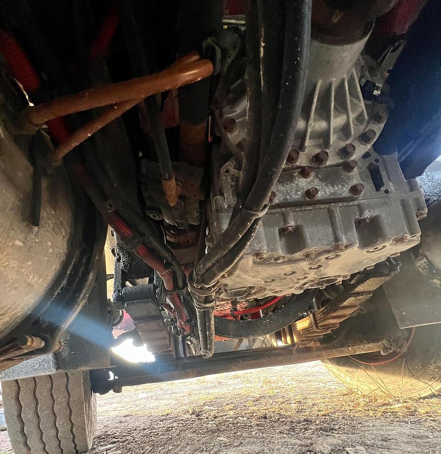 Used 2013 FREIGHTLINER 108SD Dump Truck