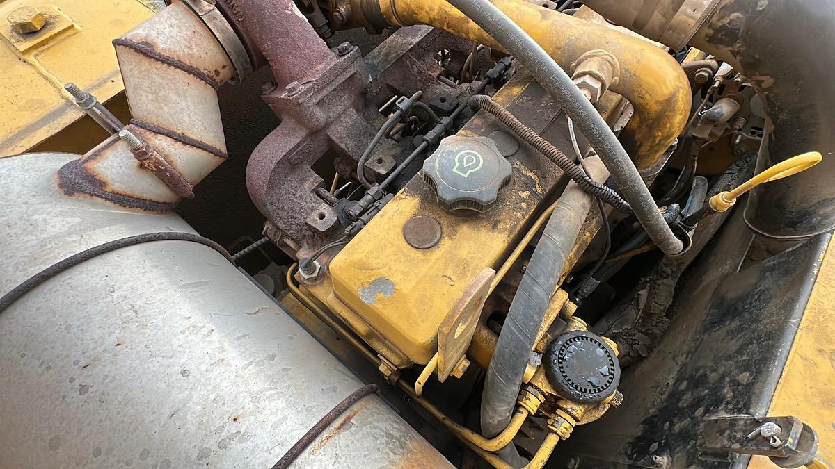 Used 2001 DEERE 160C LC