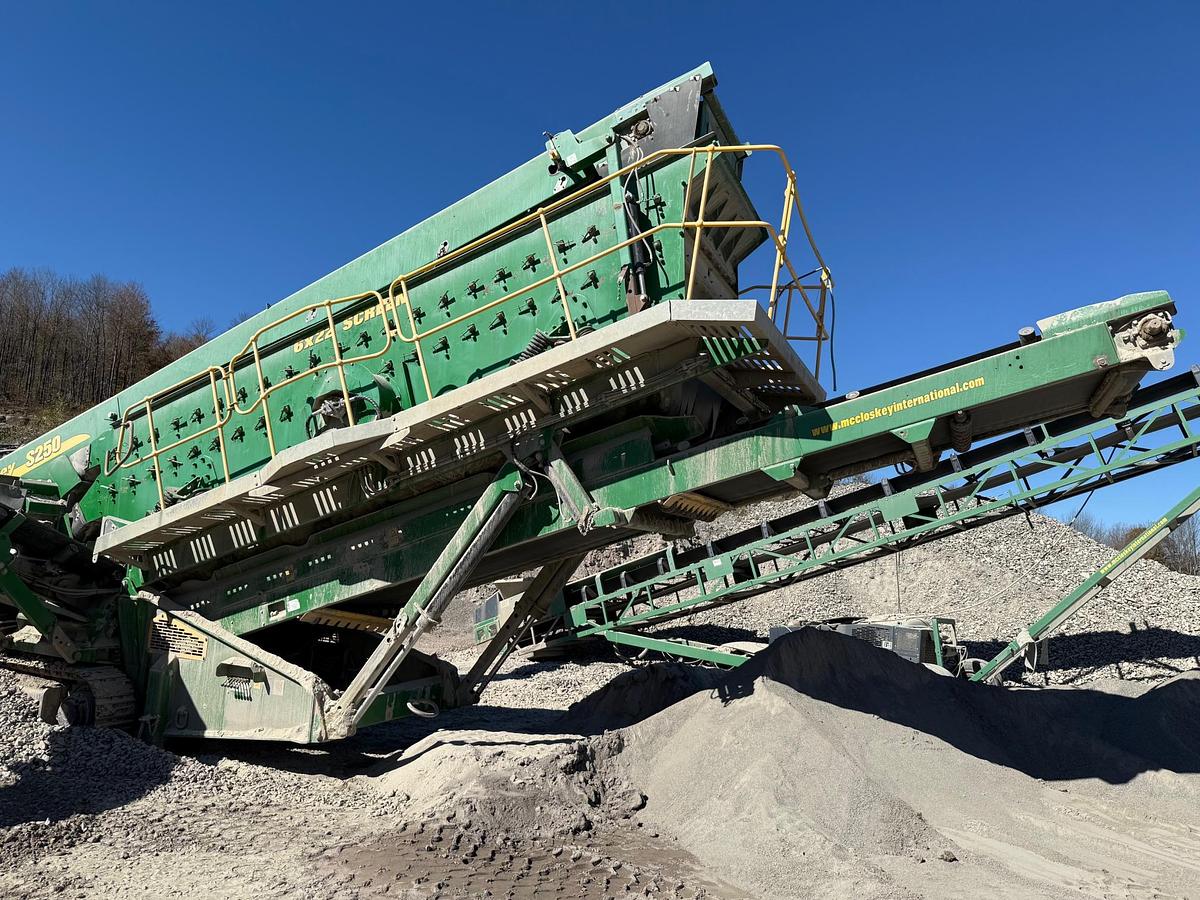 Used 2019 MCCLOSKEY S250 3D