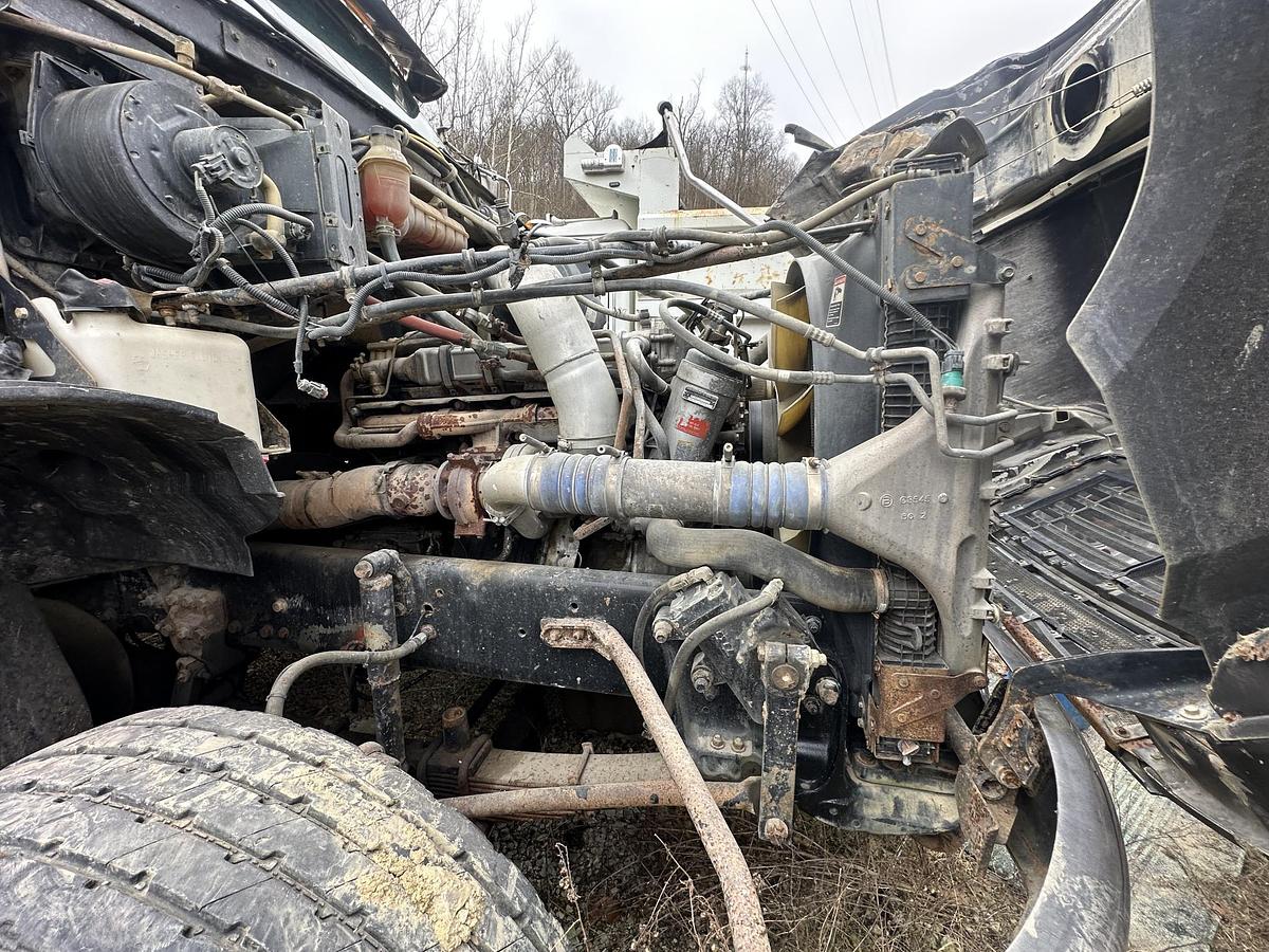 Used 2006 STERLING L9500