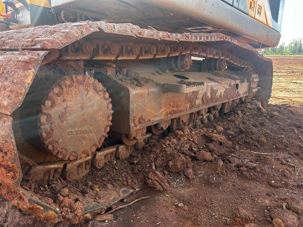 Used 2021 VOLVO EC350EL