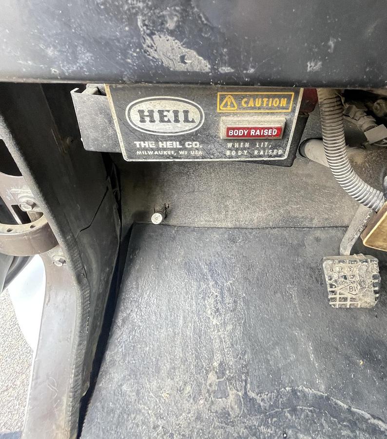 Used 1991 INTERNATIONAL F4900
