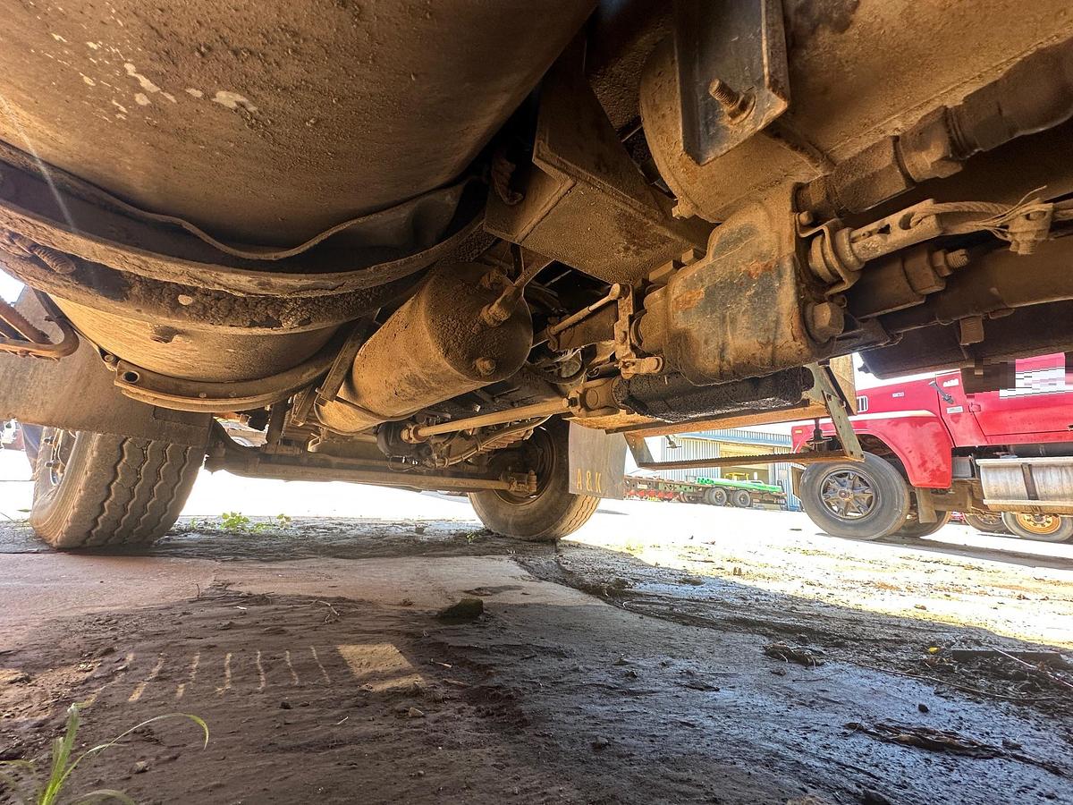 Used 1986 AUTOCAR DK64