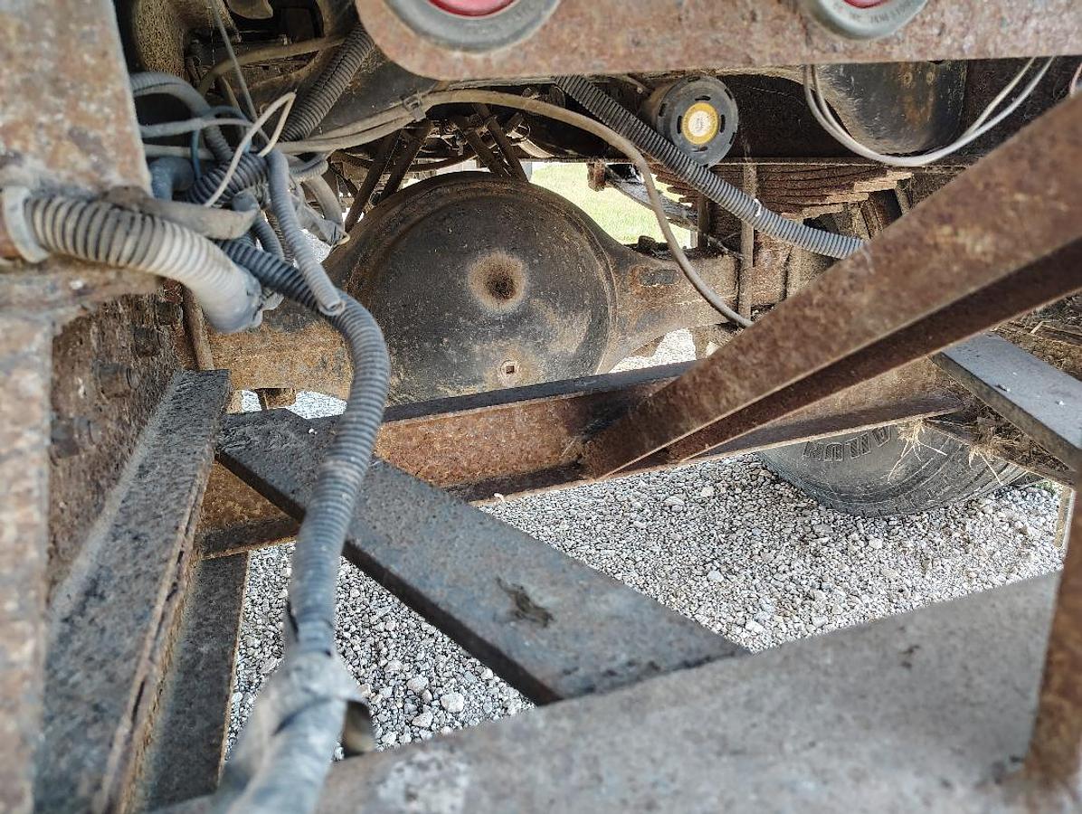 Used 2000 INTERNATIONAL 4700 DT466E