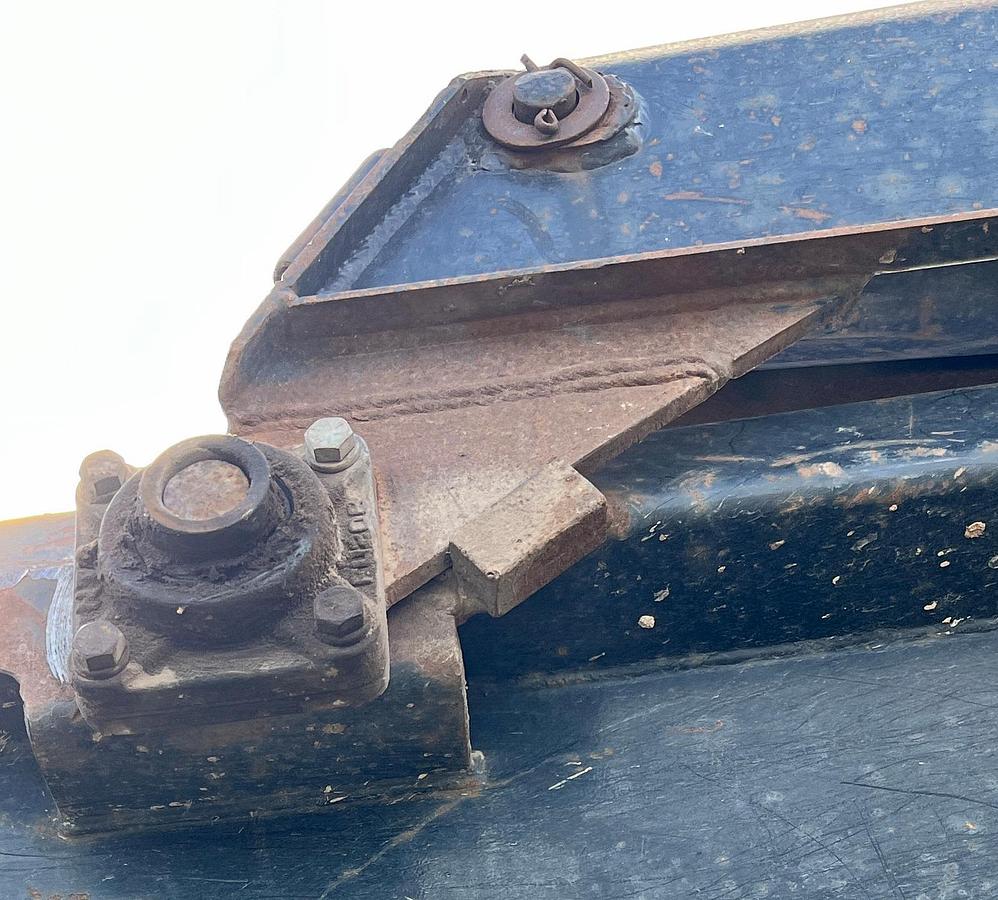 Used 2000 PETERBILT 357