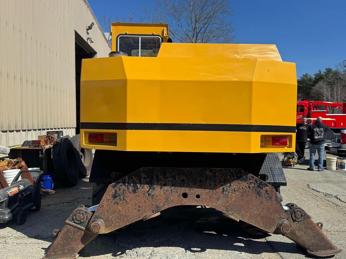 Used 1987 DEERE 595