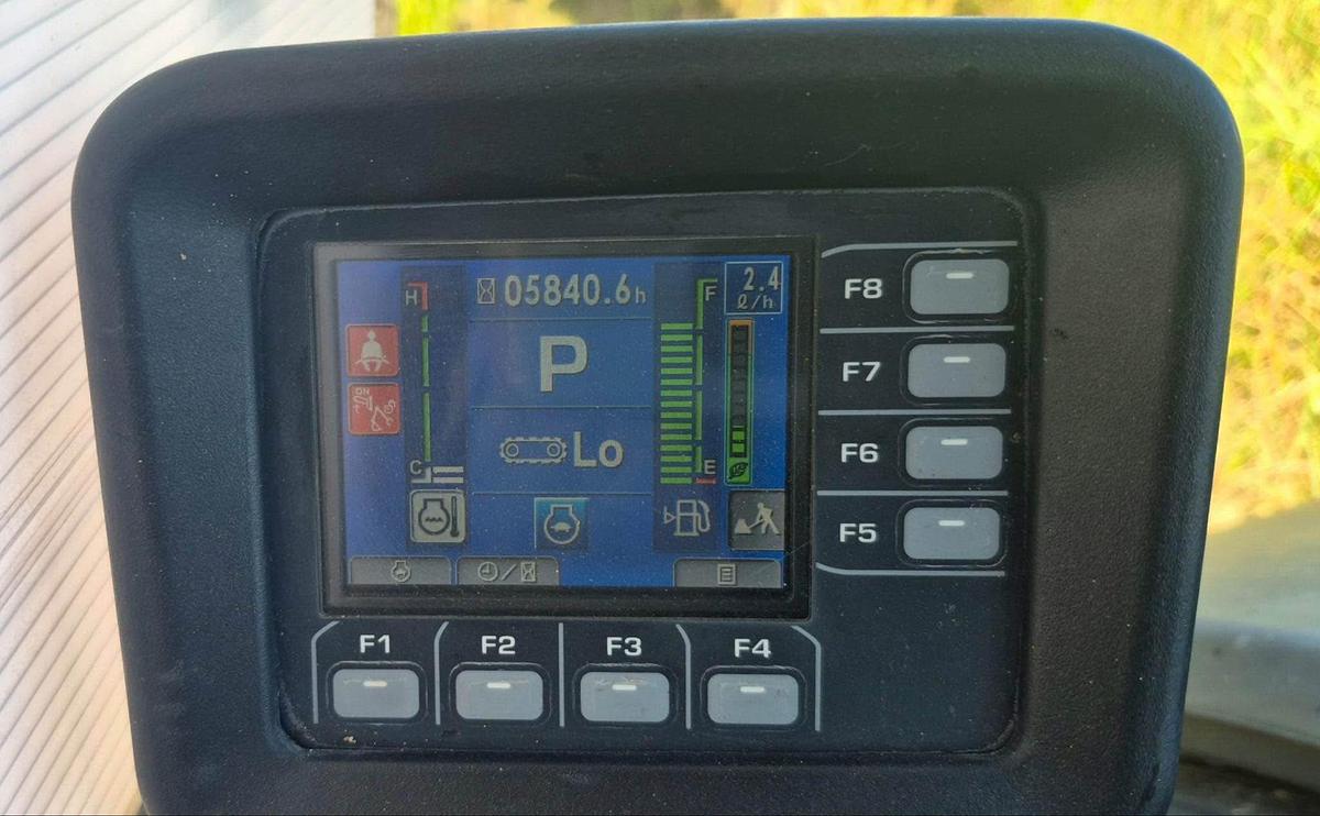 Used 2015 KOMATSU PC 55 MR-3