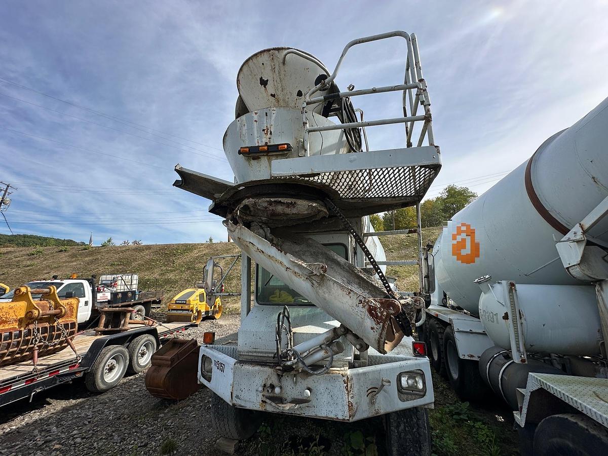Used 1997 ADVANCE Front Discharge Mixer