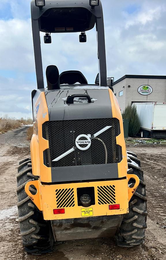 Used 2017 VOLVO SD45d