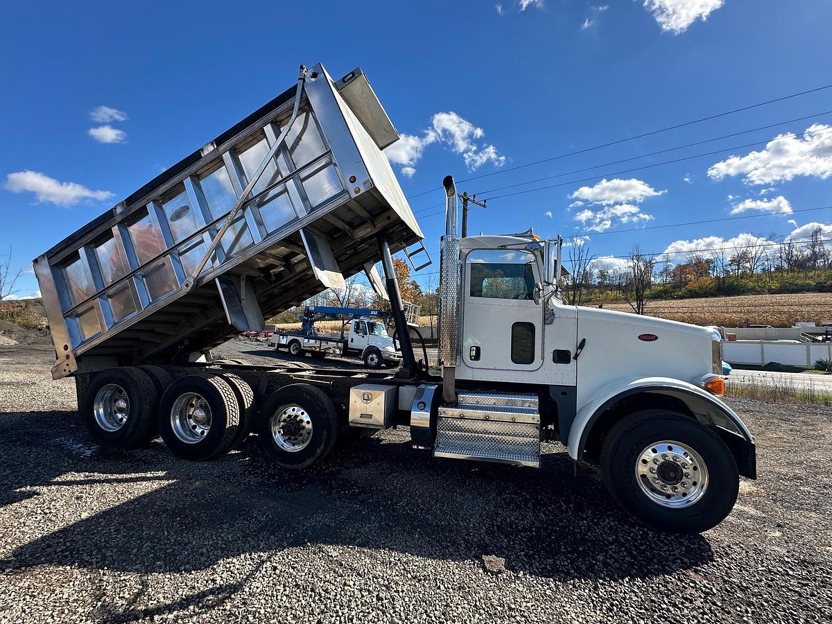 Used 2016 PETERBILT 365