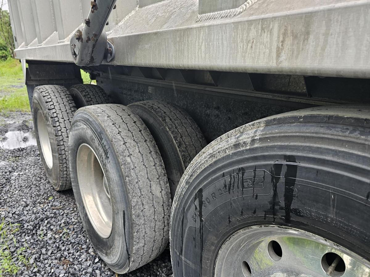 Used 2019 PETERBILT 365