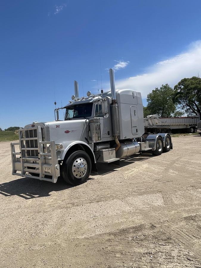 Used 2008 PETERBILT 388