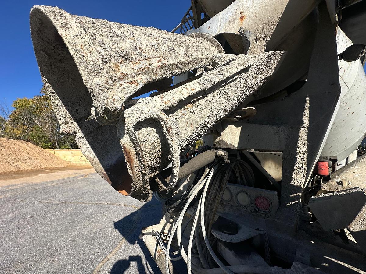 Used 2003 MACK DM690S