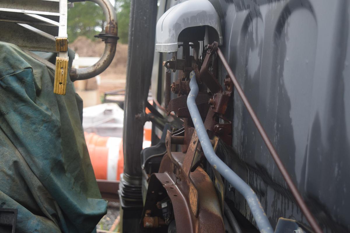 Used 2001 GMC WT5500