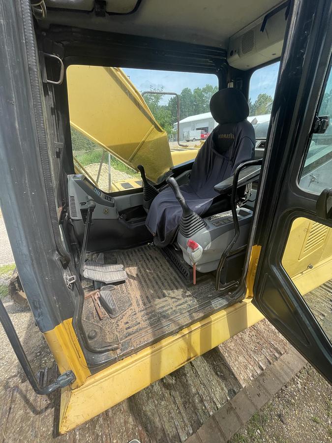 Used 2003 KOMATSU PC200 LC7