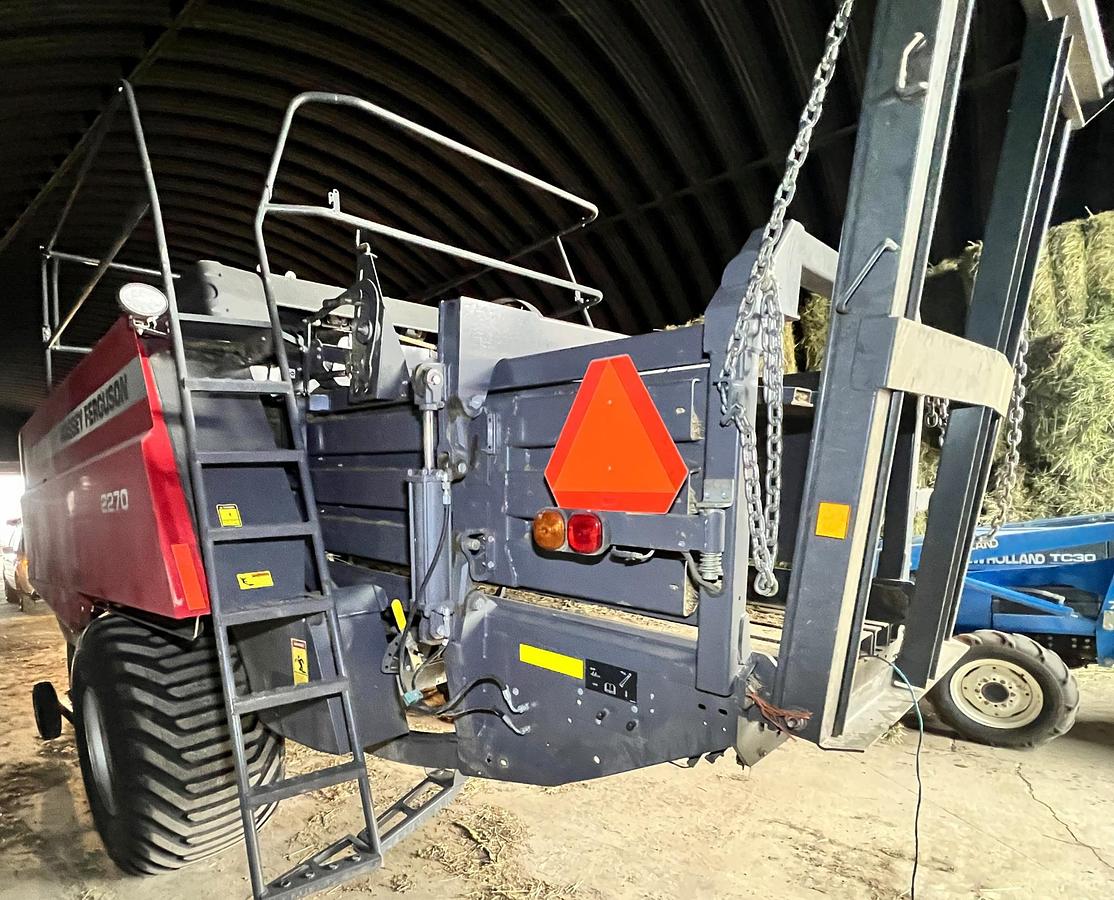 Used 2018 MASSEY FERGUSON 2270 Hesston