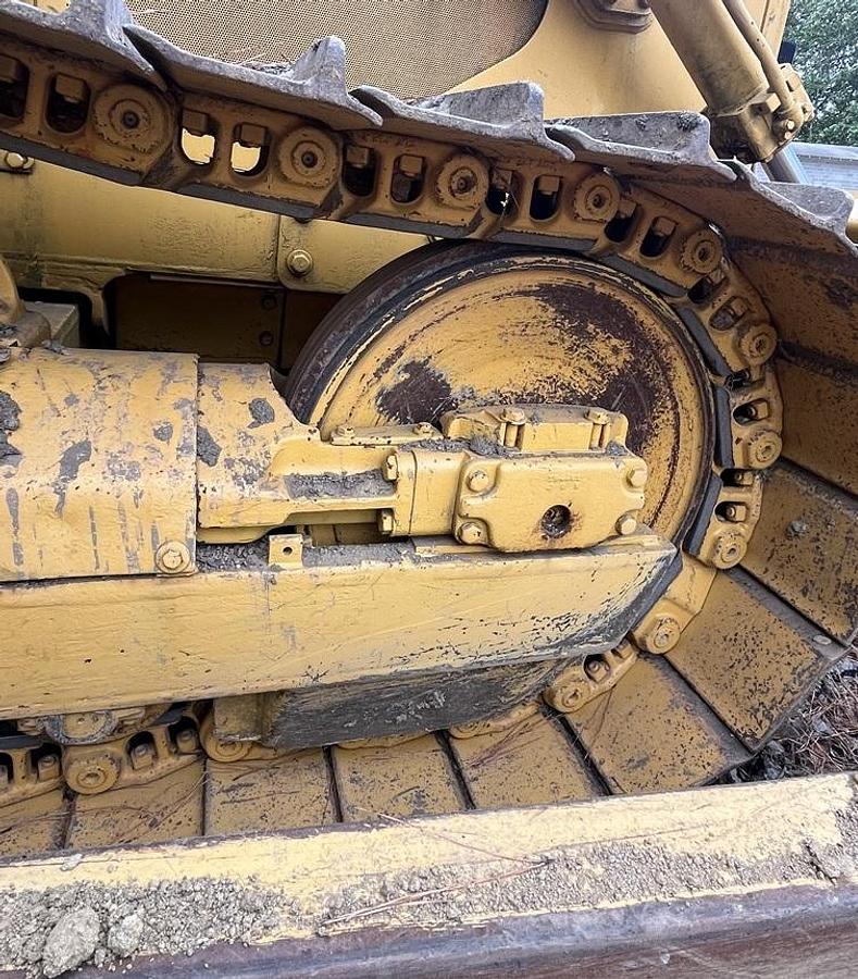 Used 1985 DEERE 750B