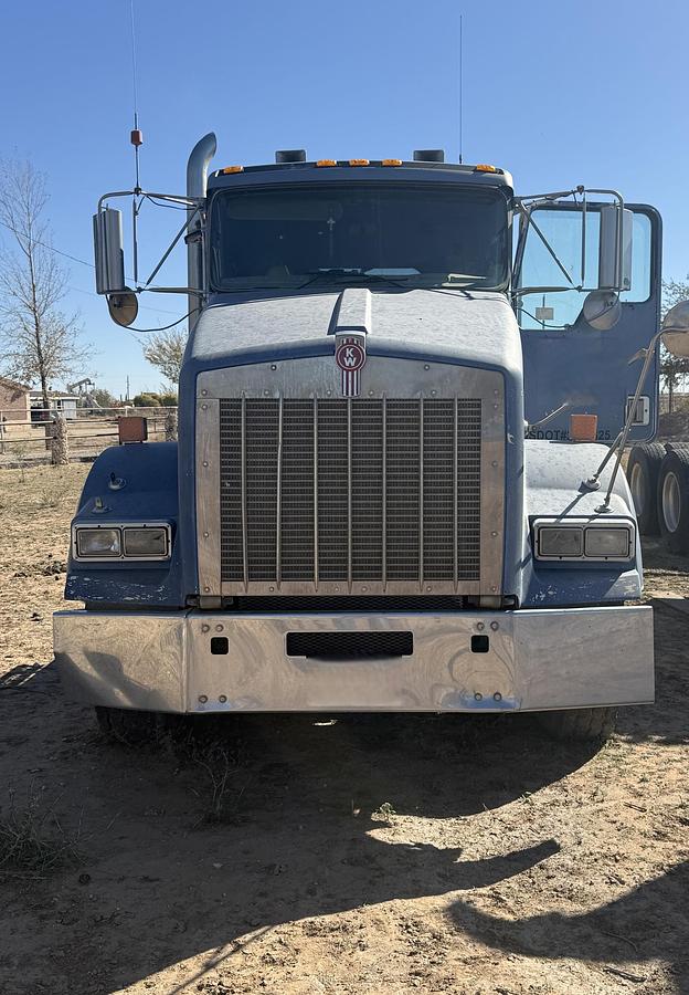 Used 2002 KENWORTH T800