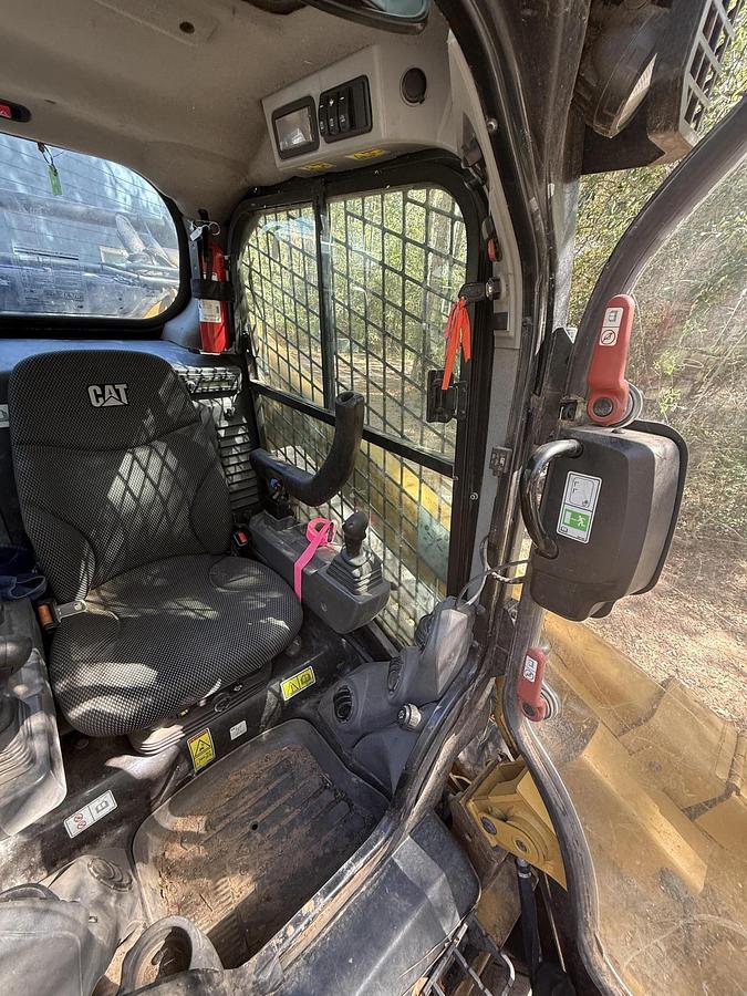 Used 2021 CATERPILLAR 299 D3 XE