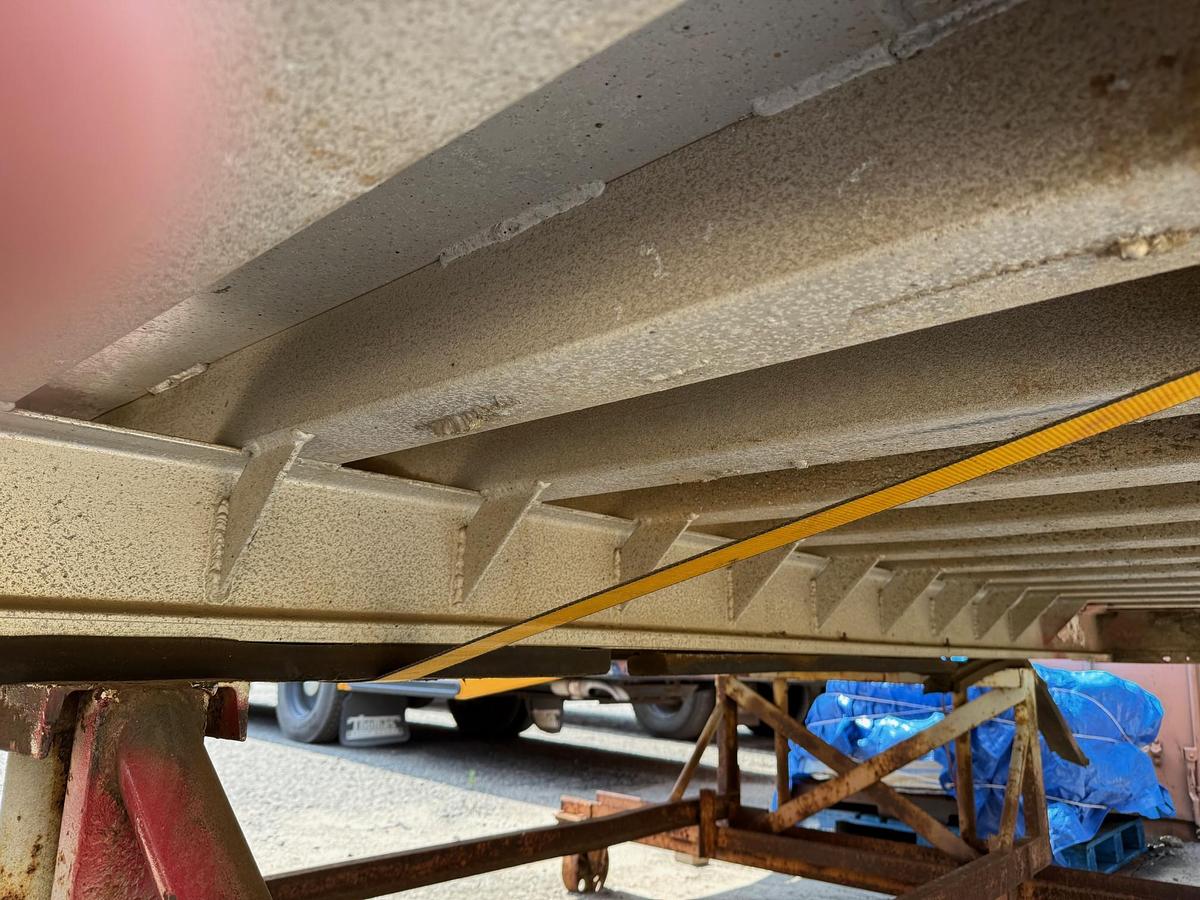 Used 1997 AUTOCAR DK6 Tilt Nose