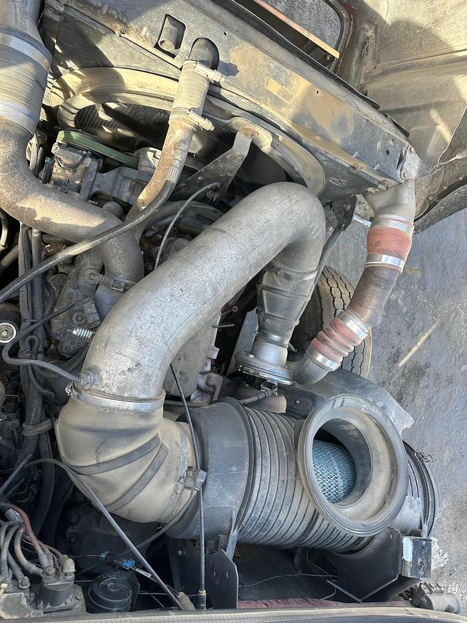 Used 2005 MACK CV713