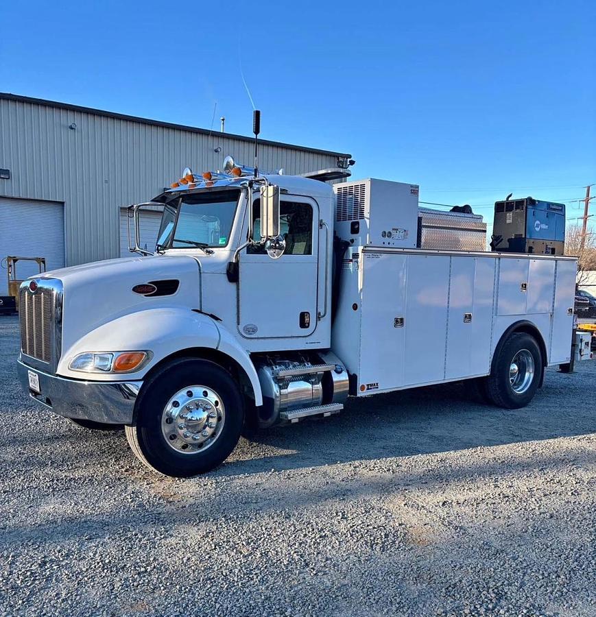 Used 2014 PETERBILT 337 Service Truck