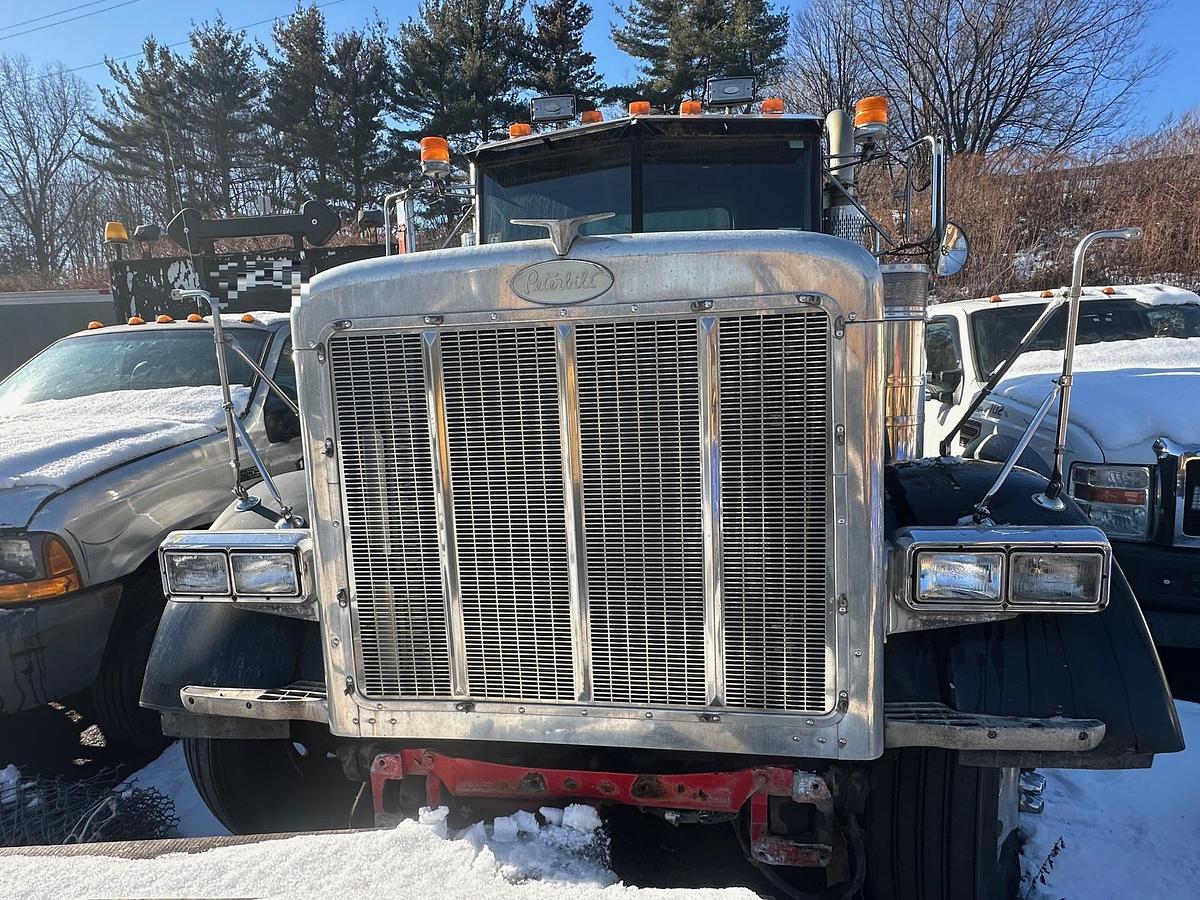 Used 1997 PETERBILT 389