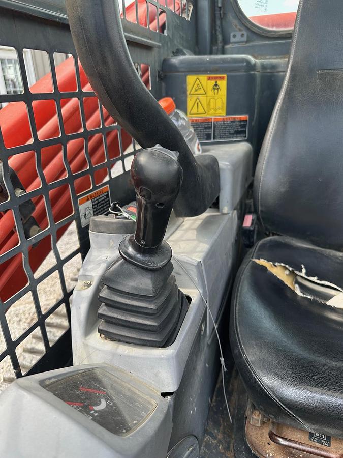 Used 2012 KUBOTA SVL75